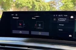 2025 Peugeot 3008 GT Premium Hybrid