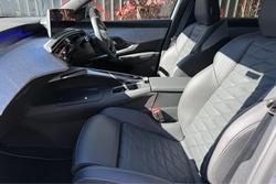 2025 Peugeot 3008 GT Premium Hybrid