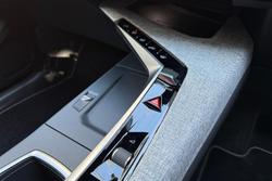 2025 Peugeot 3008 GT Premium Hybrid