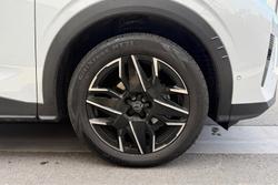 2025 Peugeot 3008 GT Premium Hybrid