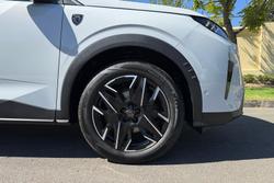 2025 Peugeot
3008 GT Premium Hybrid