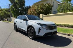 2025 Peugeot
3008 GT Premium Hybrid