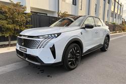 2025 Peugeot 3008 GT Premium Hybrid