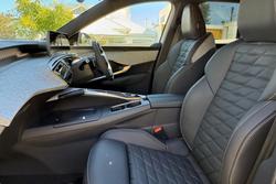 2025 Peugeot 3008 GT Premium Hybrid