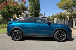 2025 Peugeot
3008 GT Premium Hybrid