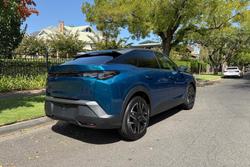 2025 Peugeot
3008 GT Premium Hybrid