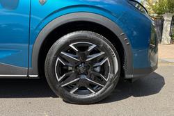 2025 Peugeot
3008 GT Premium Hybrid