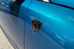 2025 Peugeot
3008 GT Premium Hybrid