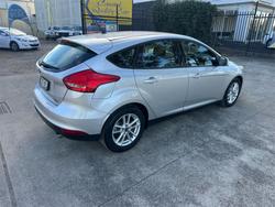 2017 FORD
FOCUS TREND
