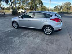 2017 FORD
FOCUS TREND