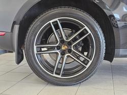2019 Porsche Macan 95B MY20 AWD Black