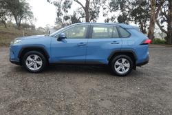 2023 Toyota
RAV4 GX
