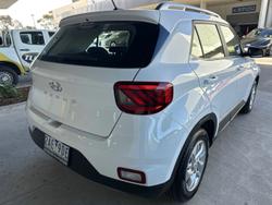 2024 Hyundai
Venue