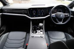 2024 Volkswagen Touareg 210TDI R-Line