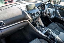 2018 Mitsubishi
Eclipse Cross LS