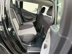2017 Mitsubishi
Triton GLX+