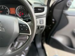 2017 Mitsubishi
Triton GLX+