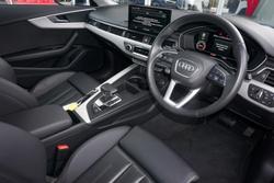 2022 Audi
A4 35 TFSI S line