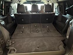 2023 Land Rover
                Defender 130 P400 X-Dynamic SE