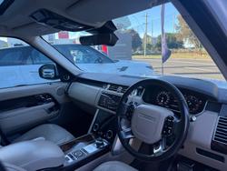2018 Land Rover
Range Rover SDV6 Vogue