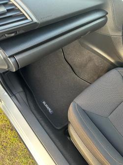 2017 Subaru
XV 2.0i