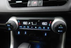 2021 Toyota
RAV4 Cruiser
