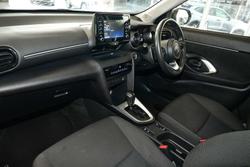 2022 Toyota
                Yaris Cross GX