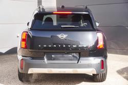 2024 MINI
Countryman S Favoured