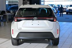 2022 Toyota
Yaris Cross GX