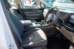2024 Kia
                Carnival S
