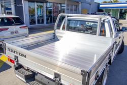 2025 Mitsubishi Triton GLX MV MY25 4X4 Dual Range White