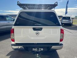 2019 Nissan
Navara ST