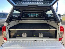 2019 Nissan
Navara ST