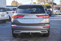 2023 Mitsubishi
Outlander Aspire