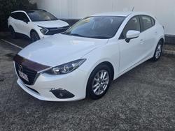 2016 Mazda
3 Maxx