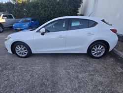 2016 Mazda
3 Maxx