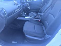 2016 Mazda
3 Maxx