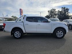 2019 Nissan
Navara ST