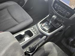 2019 Nissan
Navara ST