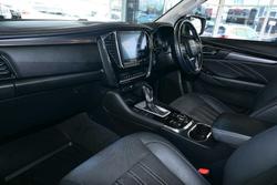 2022 Isuzu
MU-X LS-T