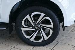2022 Isuzu
                MU-X LS-T