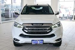 2022 Isuzu
MU-X LS-T