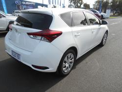 2017 Toyota
Corolla Ascent