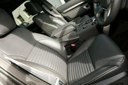2024 Land Rover Discovery D350 Dynamic SE Series 5 MY25 4X4 Carpathian Grey