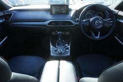 2017 Mazda
CX-9 Azami