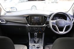 2025 Isuzu
MU-X LS-M