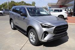 2025 Isuzu
MU-X LS-M