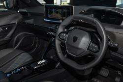 2025 Peugeot 2008 Allure Hybrid