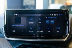 2025 Peugeot 2008 Allure Hybrid