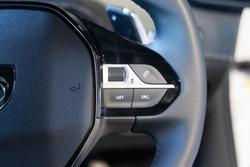 2025 Peugeot 2008 Allure Hybrid